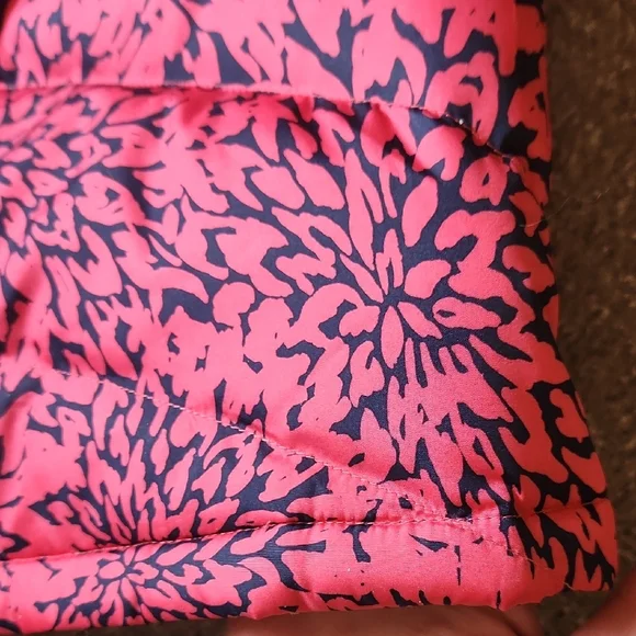 Lands' End Puffer Vest - Picture 7 of 7